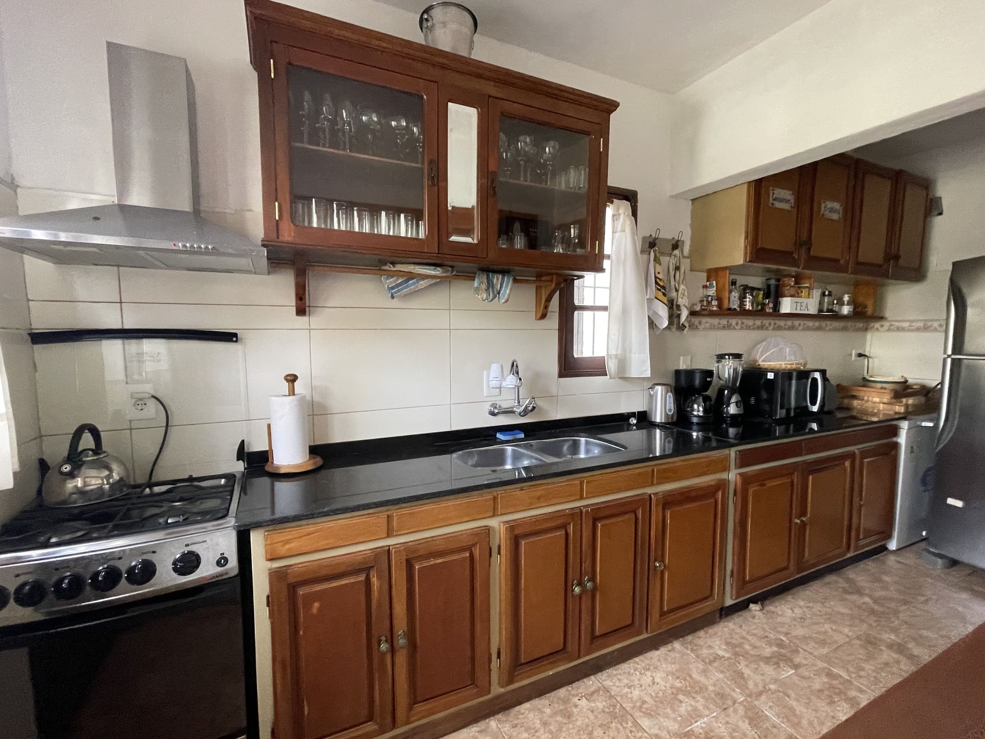 Espectacular casa en Playa Mansa Punta Del Este, 6 dormitorios, amplio jardín