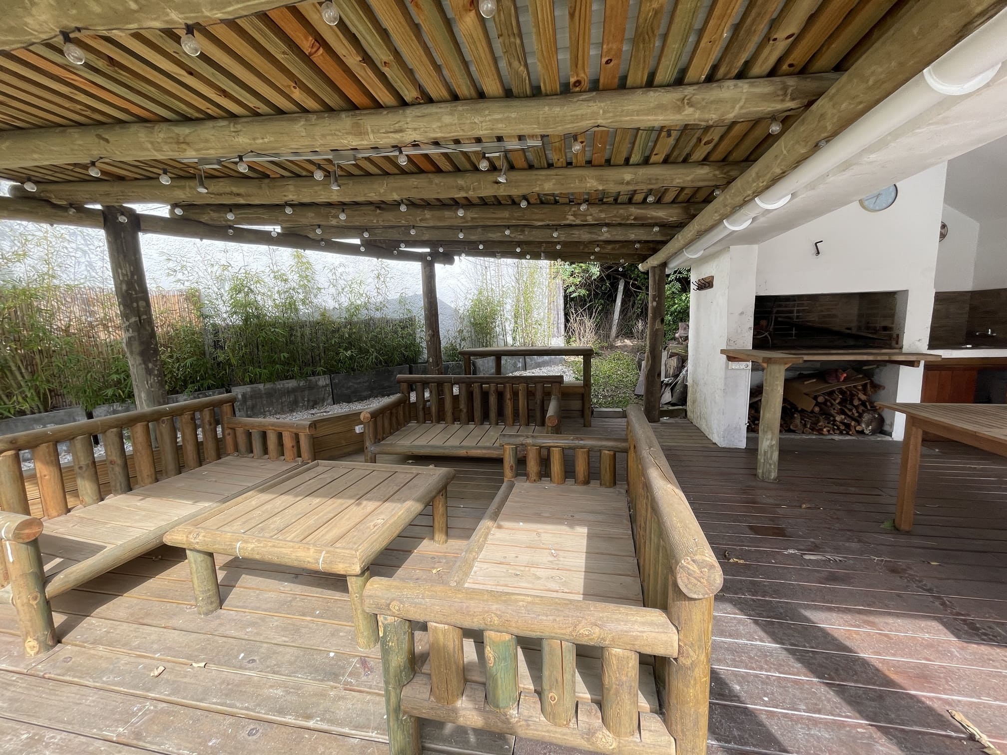Espectacular casa en Playa Mansa Punta Del Este, 6 dormitorios, amplio jardín