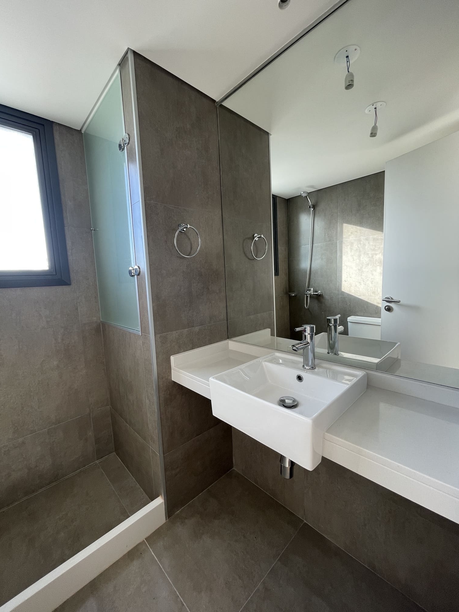 Apartamento nuevo a estrenar en Siglo Sol II, a pasos de Playa Brava 2 Dormitorios