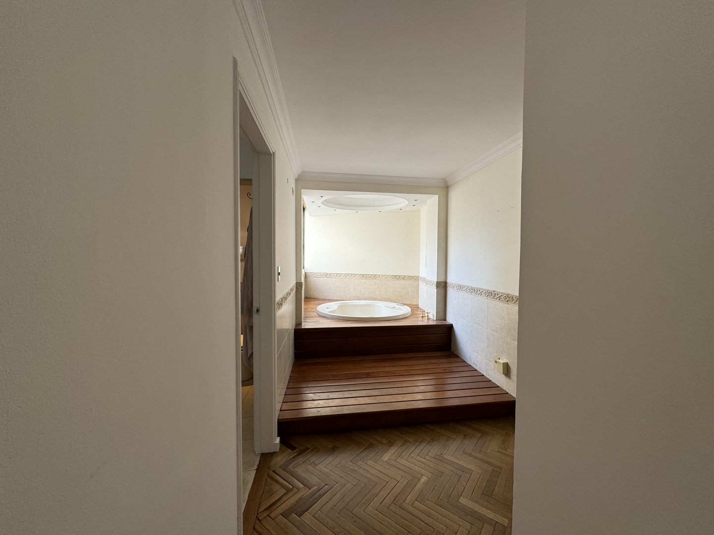EXCLUSIVO apartamento con vista panorámica en la Rambla de Pocitos.