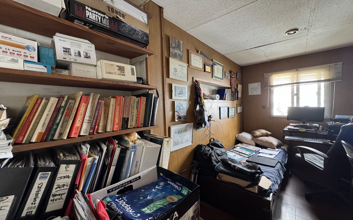 Casa en Venta Cordón, escritorio