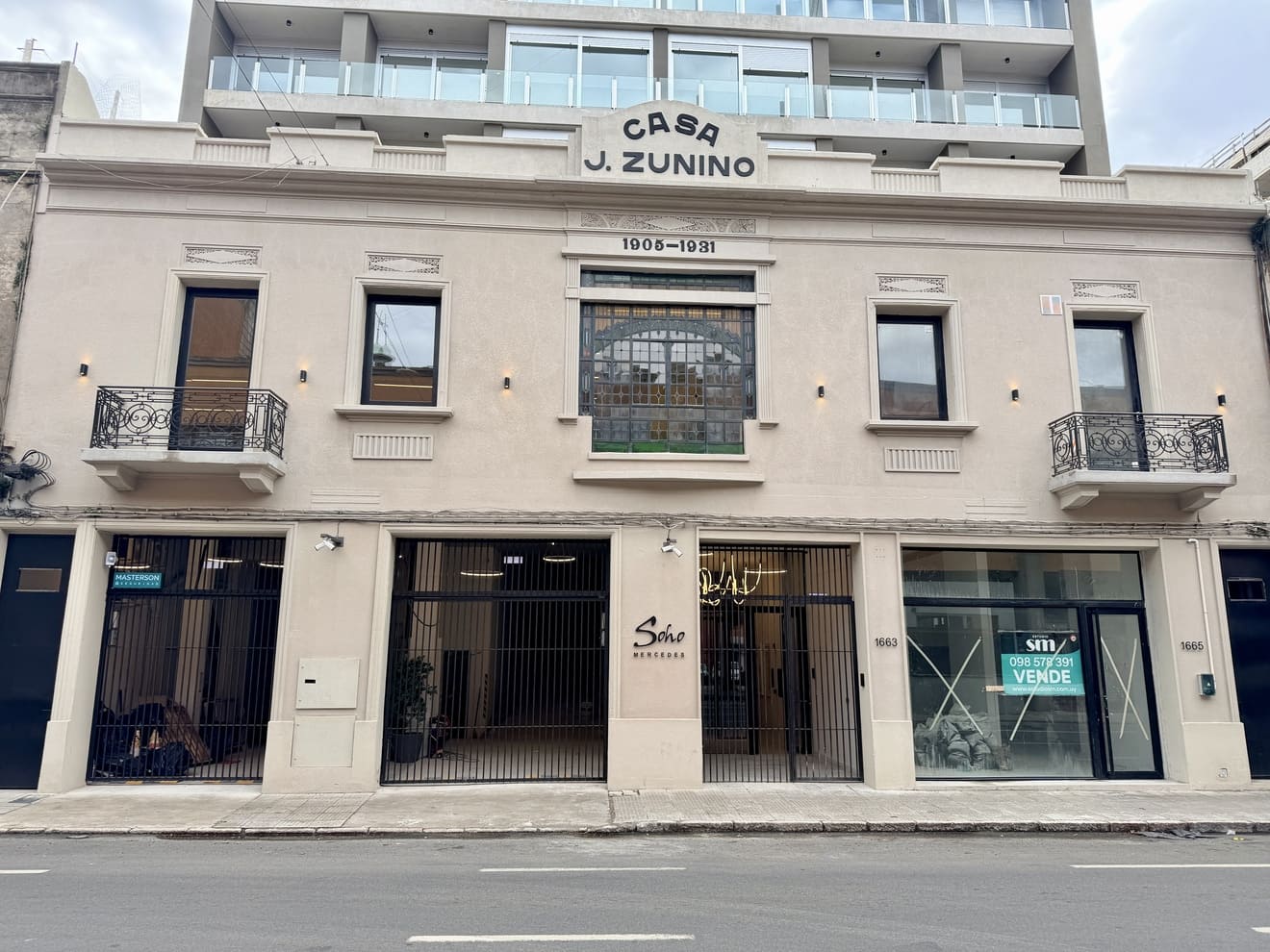 Soho Mercedes, frente