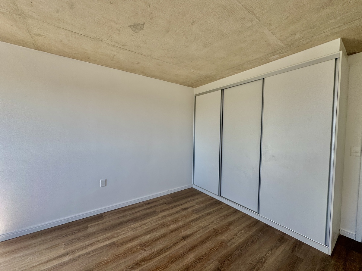 Alquiler Pocitos a estrenar (21) Increíble apartamento con gran metraje en Pocitos, a estrenar.