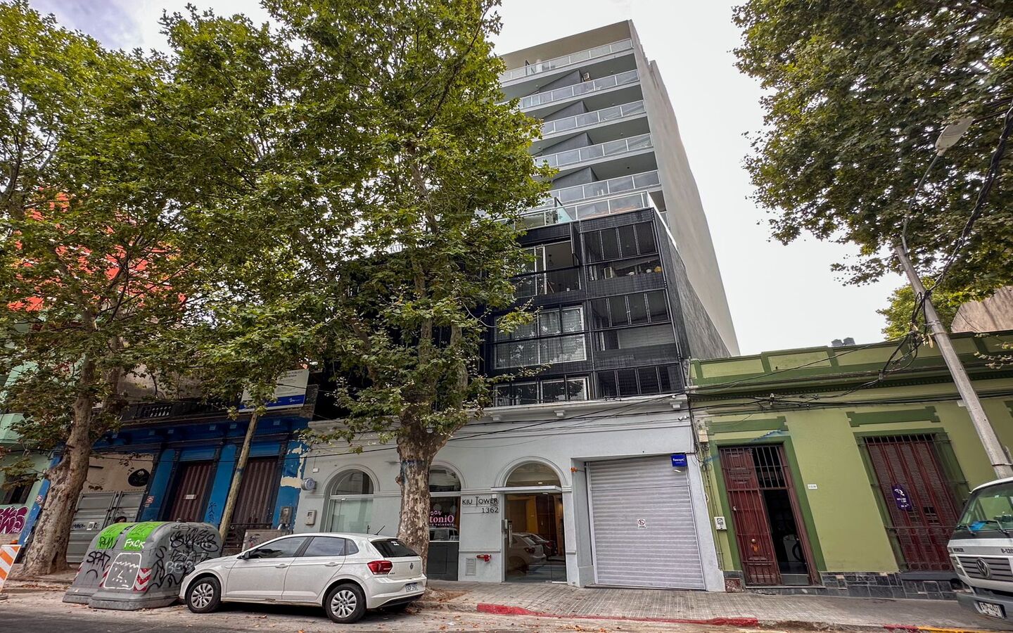 Kiu Tower Cibils, fachada