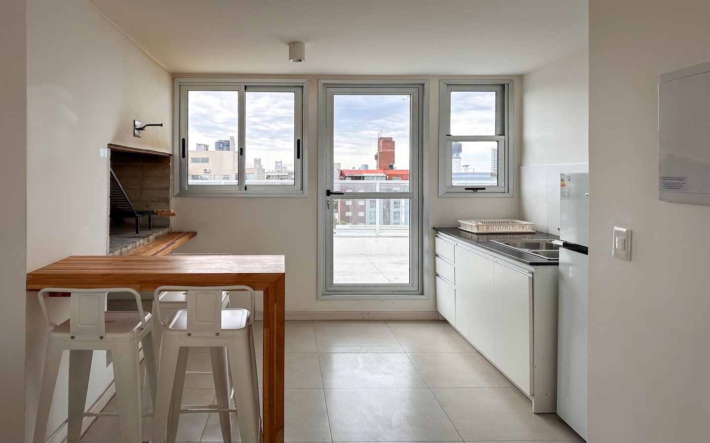 Kiu Tower Cibils, interior