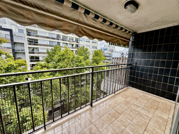 Venta, Pocitos 3 dormitorios, terraza