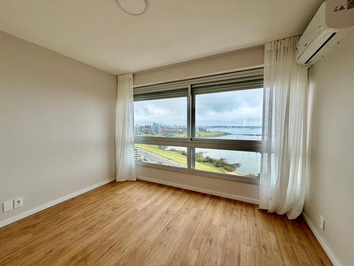 Alquiler, Venta, puerto del Buceo, ventanal3 Alquiler, Venta, puerto del Buceo, ventanal3