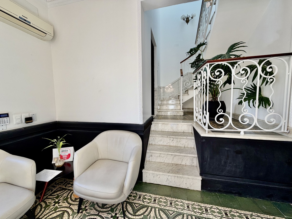 Casa estilo victoriano en venta – 6 ambientes, 3 baños y 190 m² totales