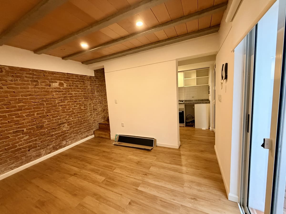Casa, Parque Rodó, living2 Casa PH Nueva en Venta en Parque Rodó | Dúplex de 2 Dormitorios con Gran Terraza y Parrillero