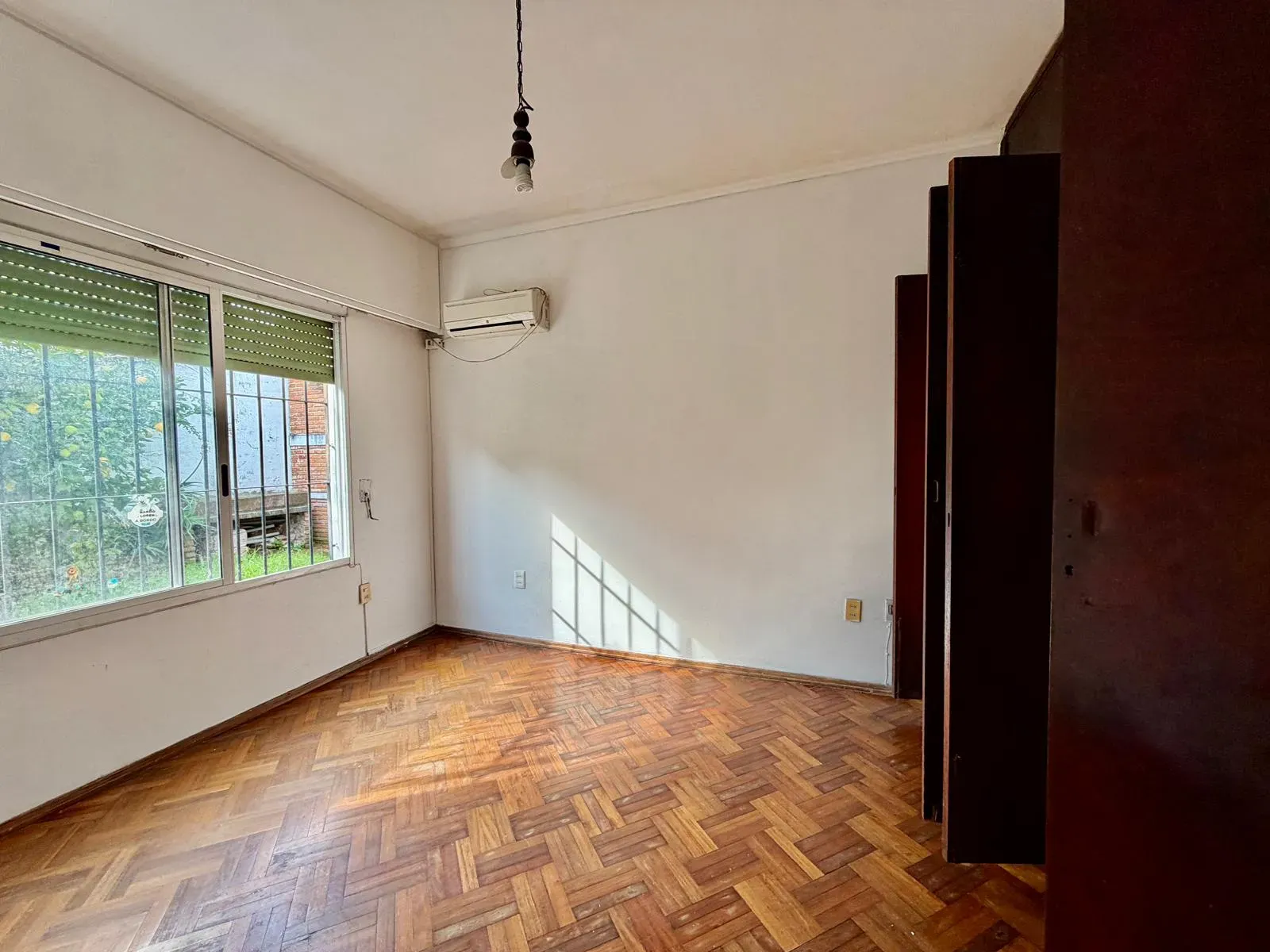 Casa en Alquiler en La Blanqueada, 3 Dormitorios con Apartamento Independiente