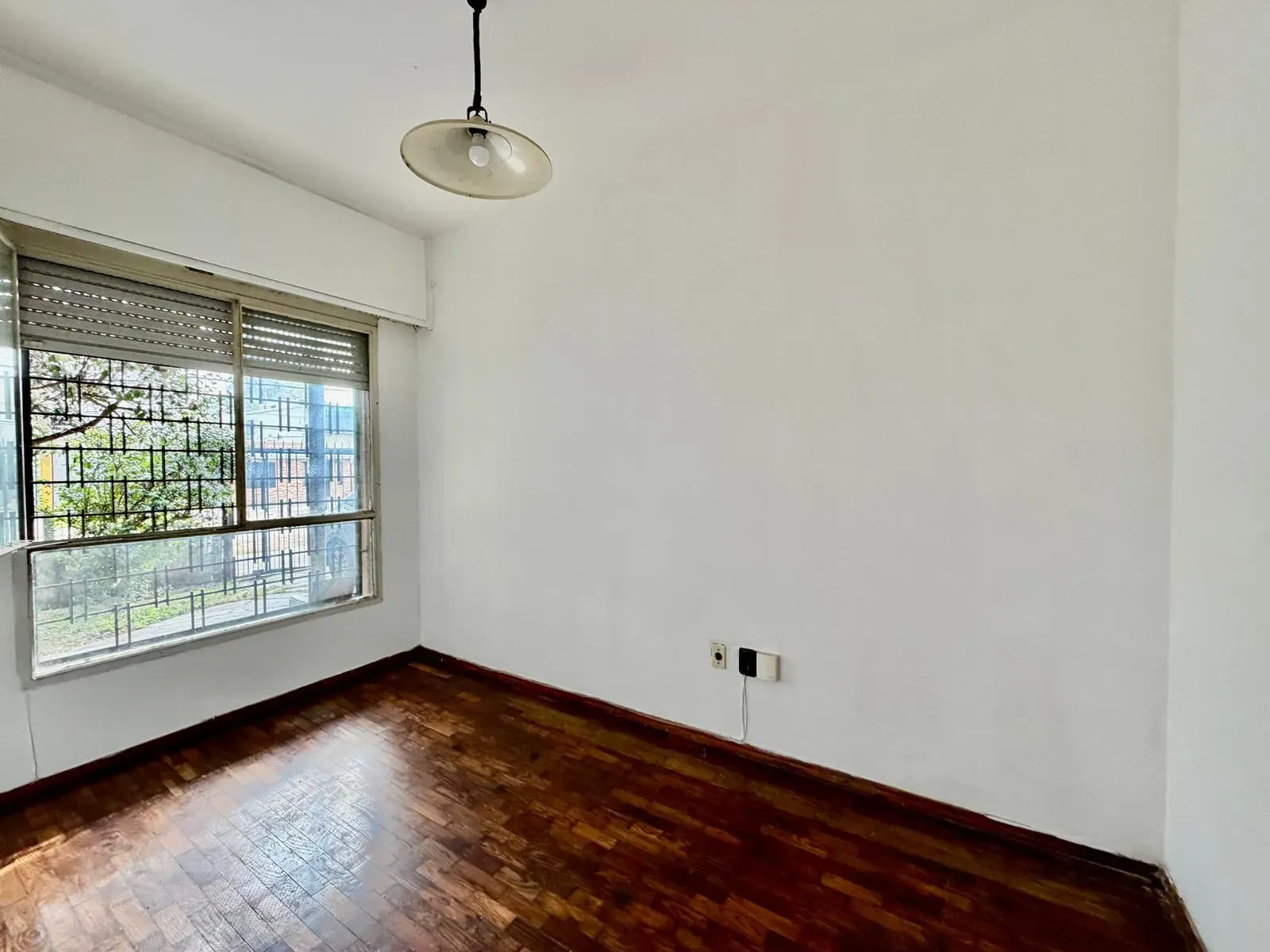 Casa en Alquiler en La Blanqueada, 3 Dormitorios con Apartamento Independiente