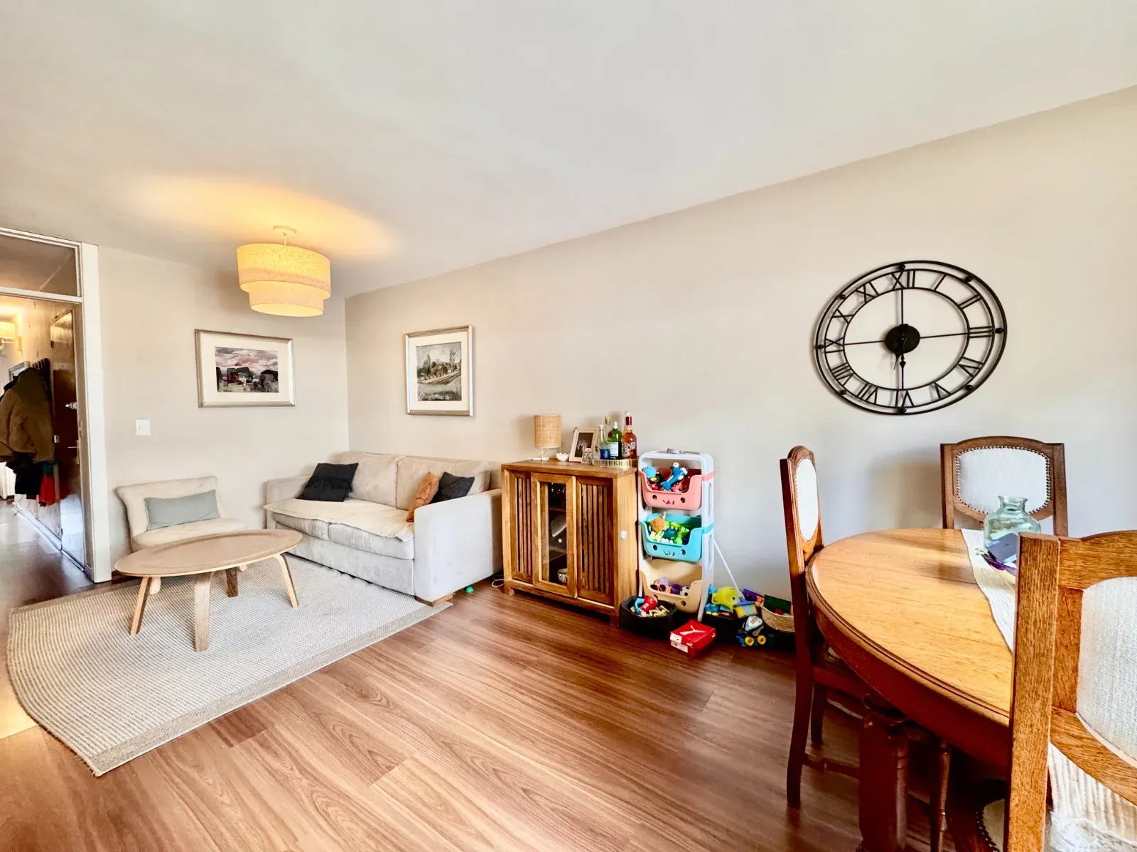 Venta de Apartamento en Pocitos Nuevo: 3 Dormitorios y Balcón