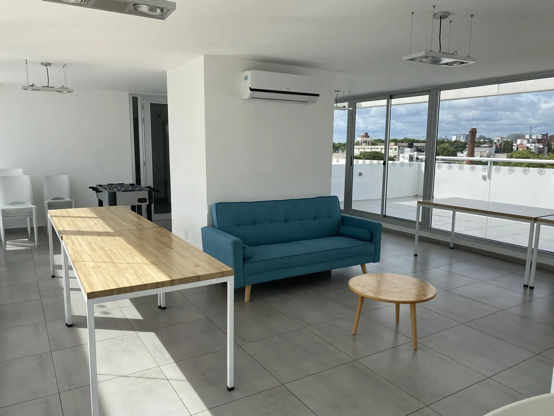 Apartamento 2 Dormitorios Tres Cruces (21) Apartamento 2 Dormitorios Tres Cruces con Garaje en Venta