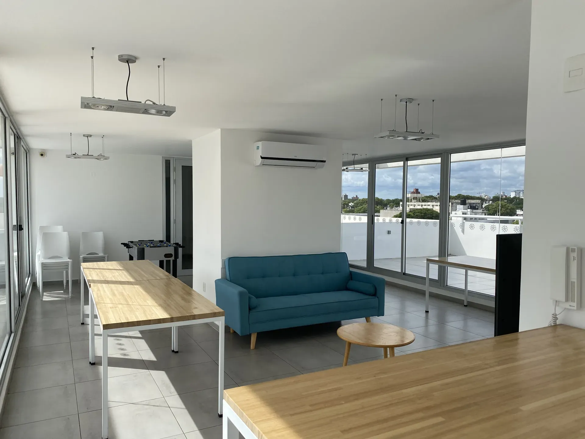 Apartamento 2 Dormitorios Tres Cruces (22) Apartamento 2 Dormitorios Tres Cruces con Garaje en Venta