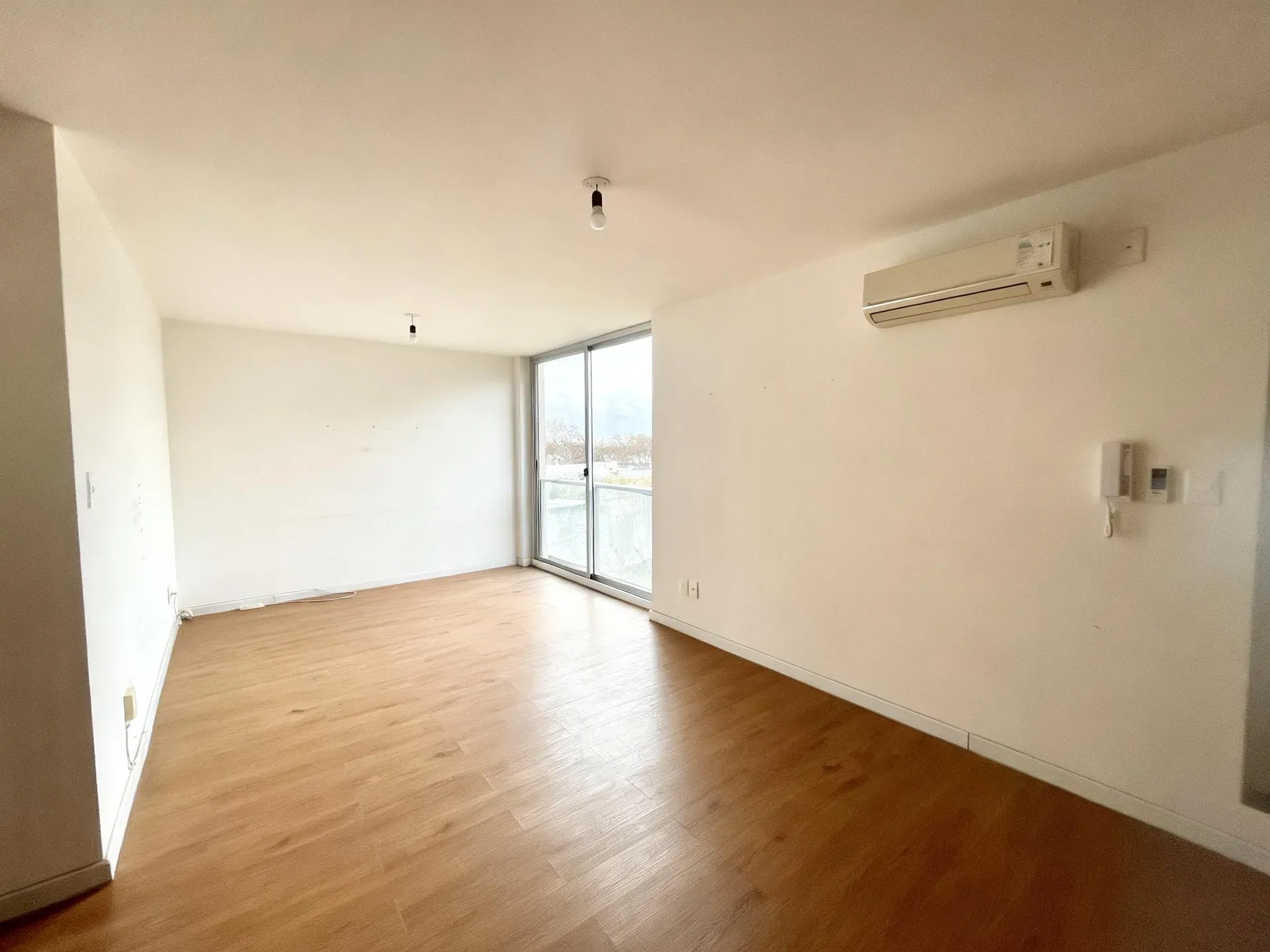 Apartamento 2 Dormitorios Tres Cruces (25) Apartamento 2 Dormitorios Tres Cruces con Garaje en Venta