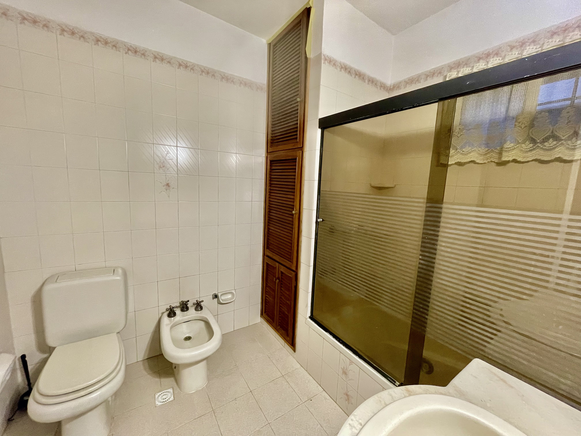 Casa de 3 Dormitorios en Carrasco Norte | Piscina, Jardín y Parrillero