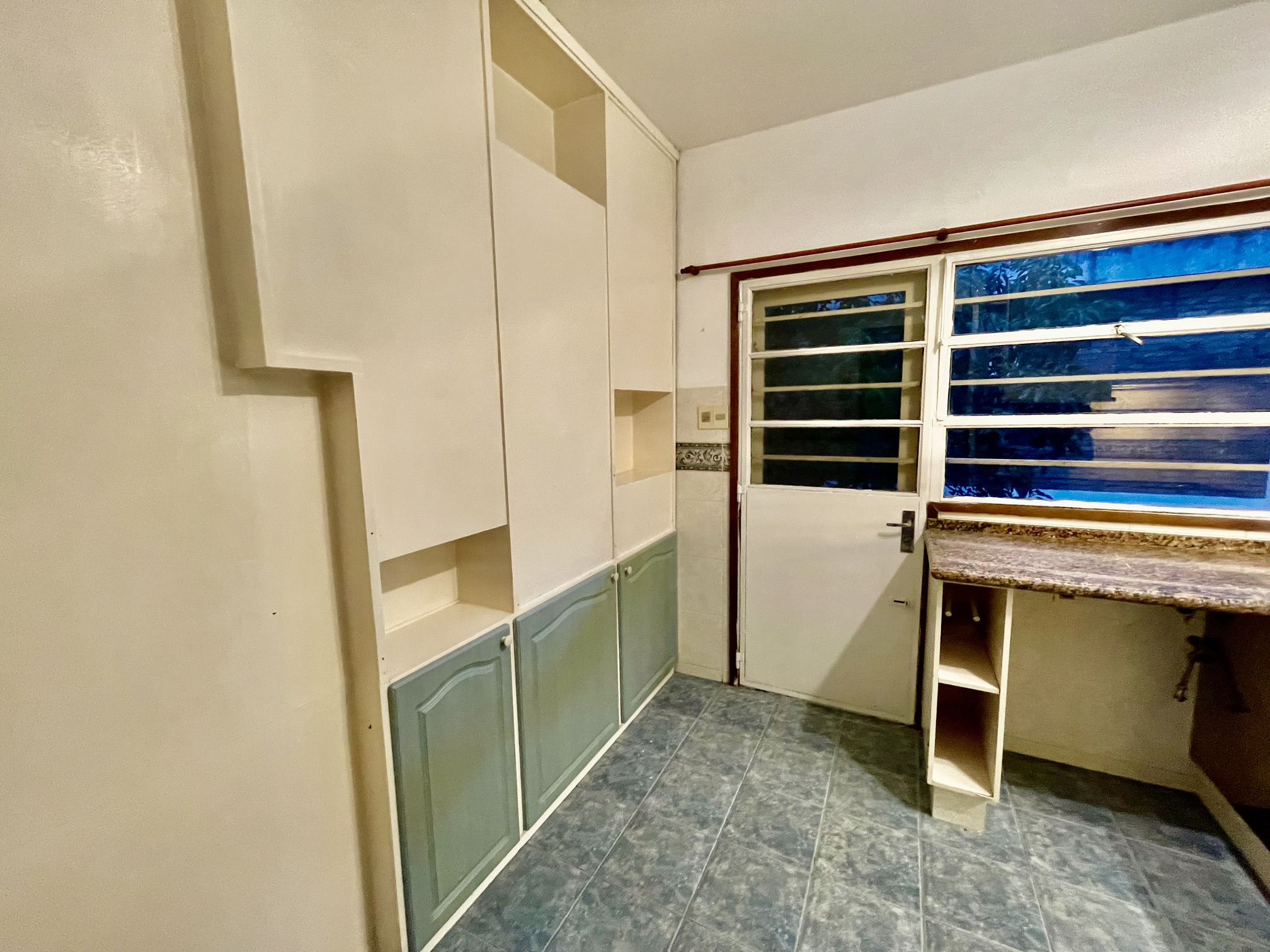 Casa de 3 Dormitorios en Carrasco Norte | Piscina, Jardín y Parrillero