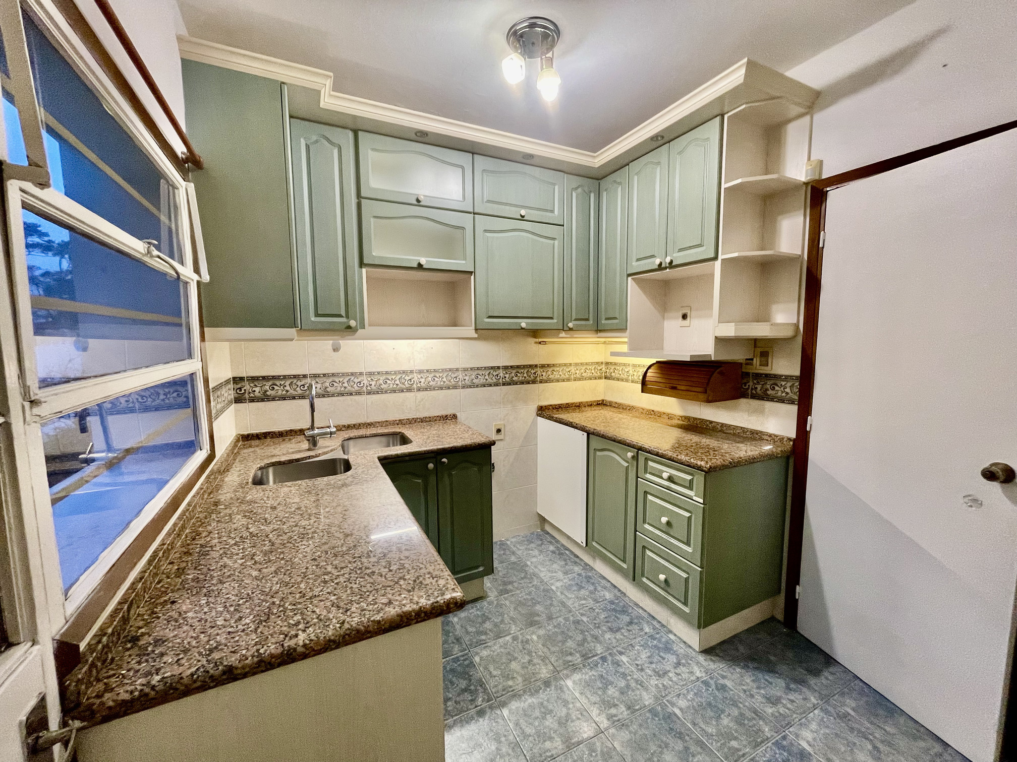 Casa de 3 Dormitorios en Carrasco Norte | Piscina, Jardín y Parrillero