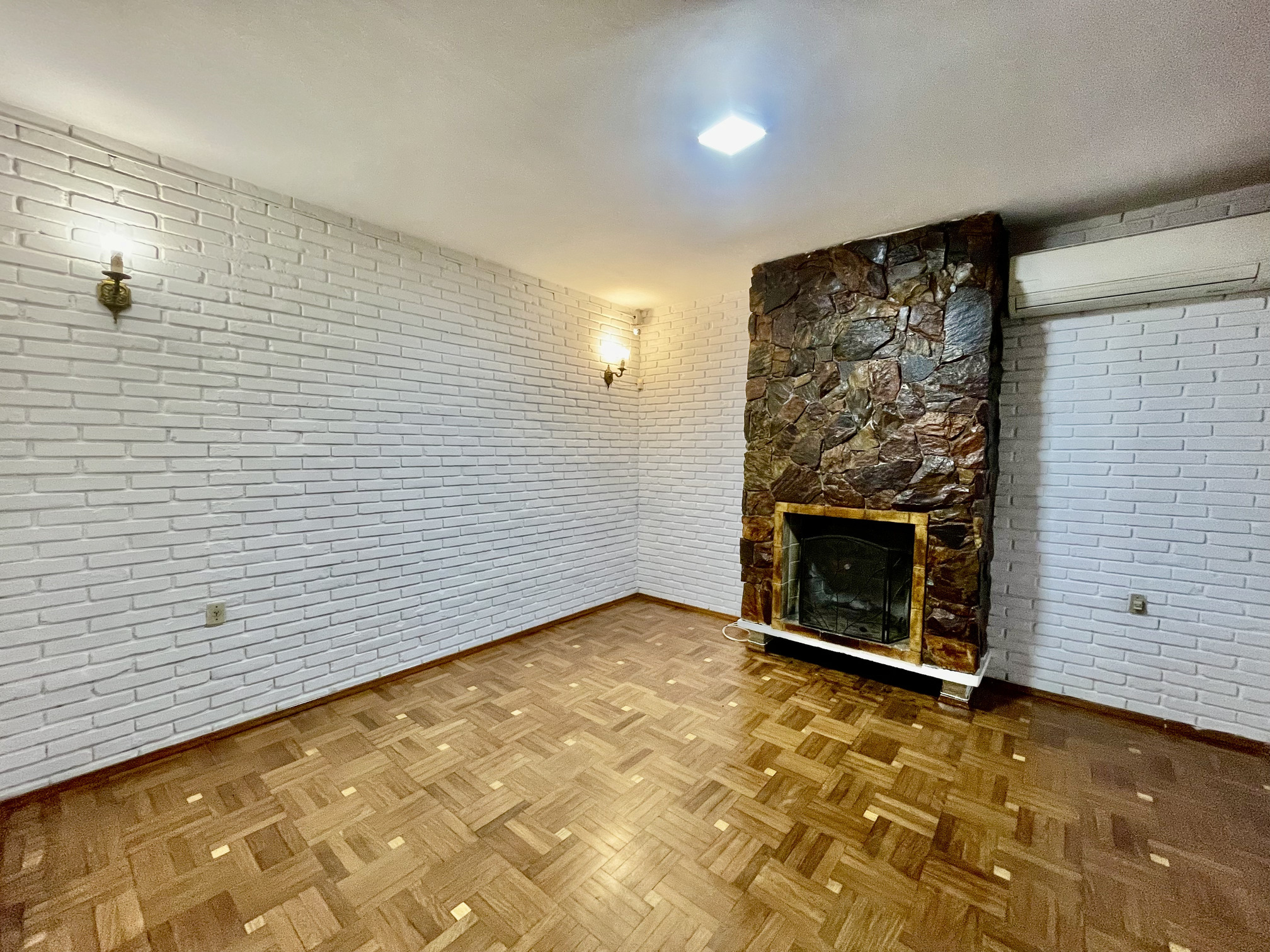 Casa de 3 Dormitorios en Carrasco Norte | Piscina, Jardín y Parrillero