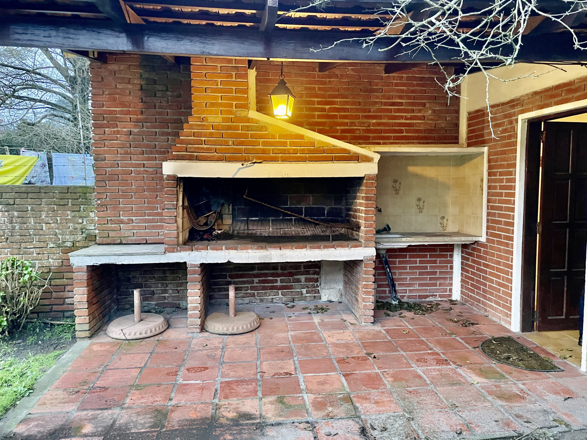 Casa de 3 Dormitorios en Carrasco Norte | Piscina, Jardín y Parrillero
