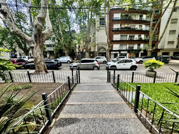Venta de Apartamento en Pocitos: 3 Dormitorios sobre Ramón Masini
