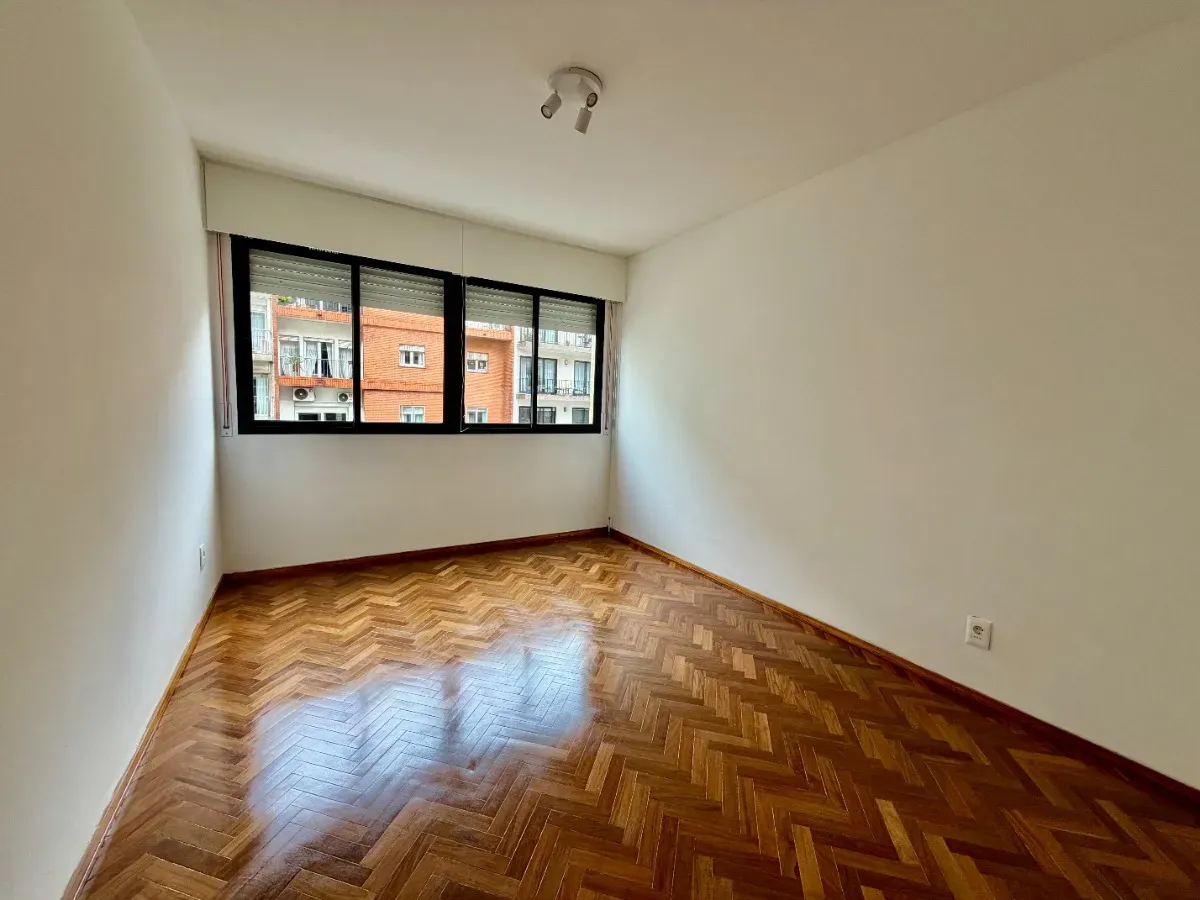 Venta de Apartamento en Pocitos (12) Venta de Apartamento en Pocitos – 3 Dormitorios y Garage