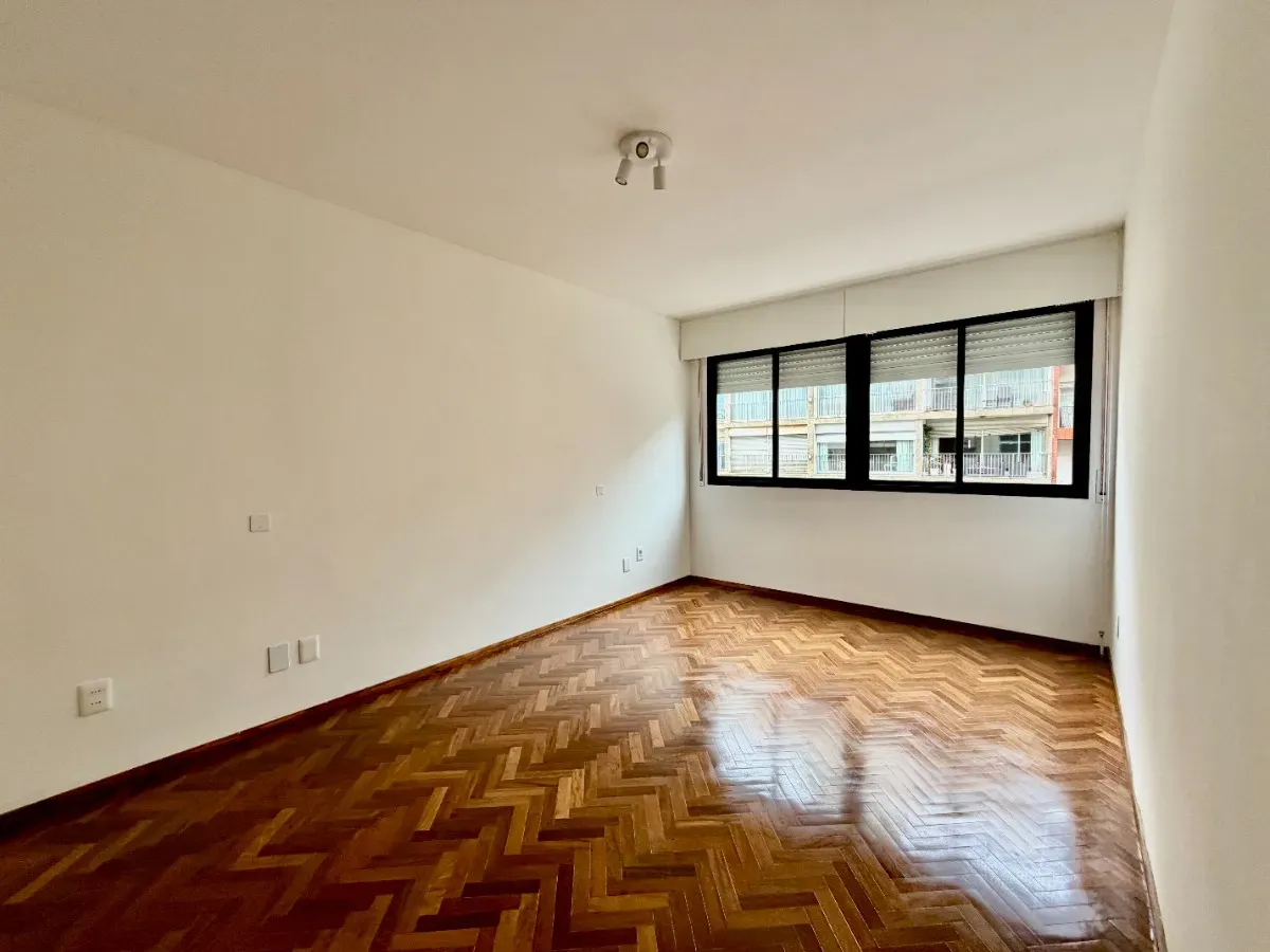 Venta de Apartamento en Pocitos (22) Venta de Apartamento en Pocitos – 3 Dormitorios y Garage