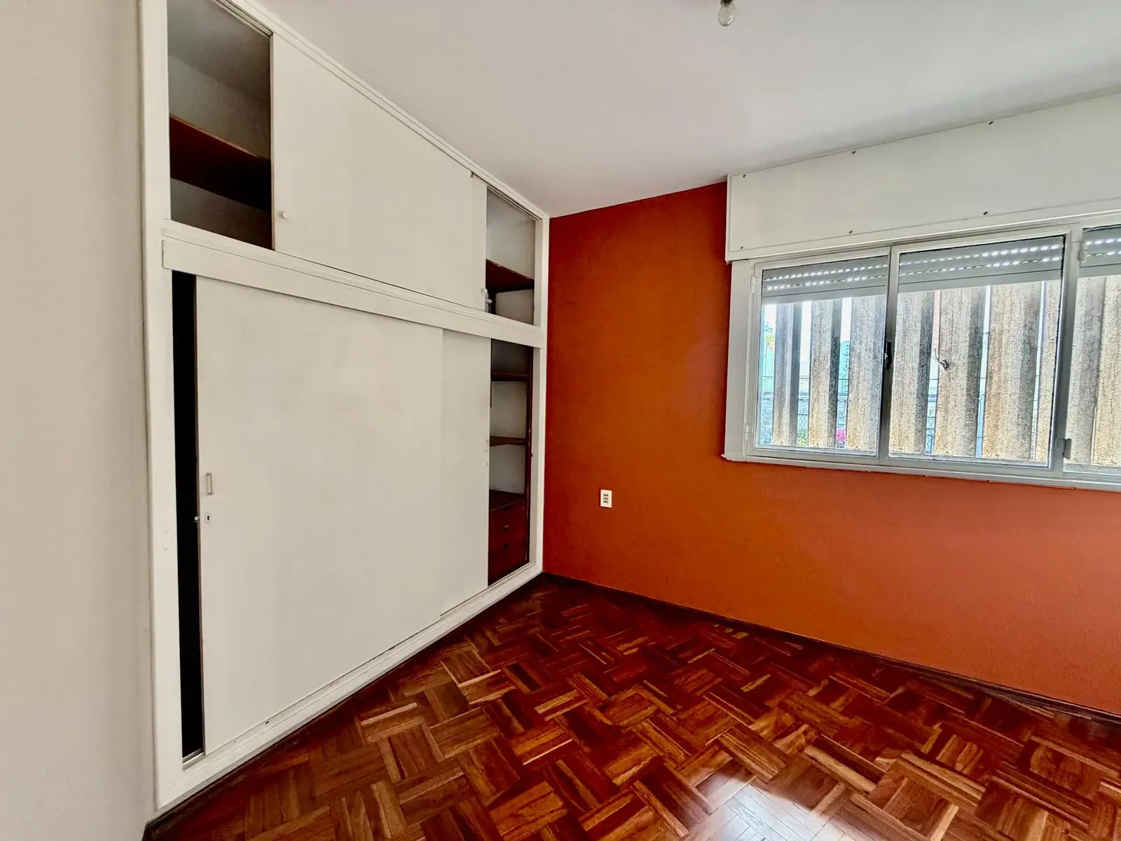 Casa PH en venta en Parque Batlle | 2 dormitorios, jardín y garaje