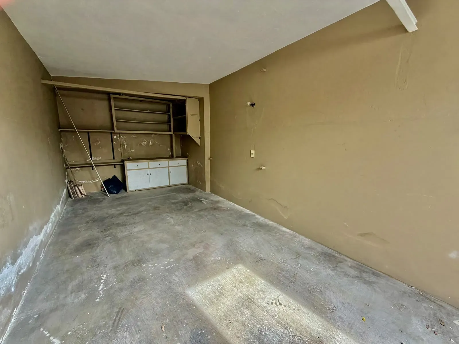 Casa PH en venta en Parque Batlle | 2 dormitorios, jardín y garaje