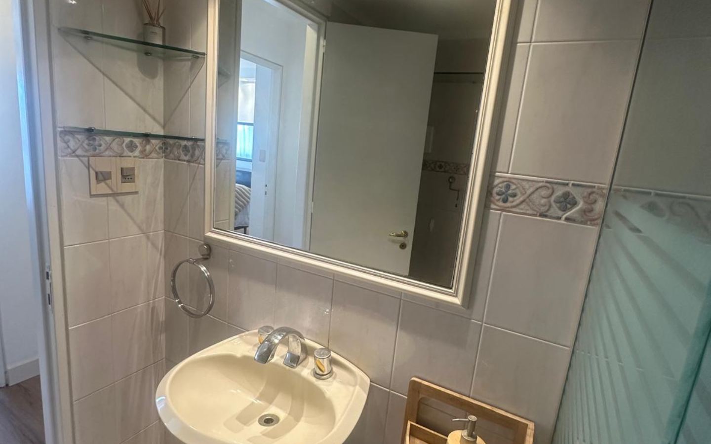 Venta | exclusivo apartamento amoblado de 2 dormitorios en Punta Carretas